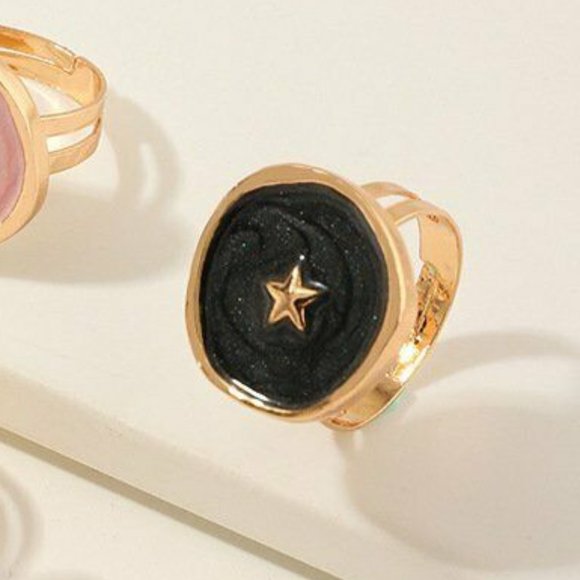 NWOT Gold Dark Grey Star Ring - Picture 5 of 13